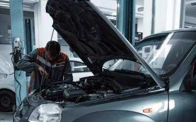 Reparaţia maşinii: piese auto...