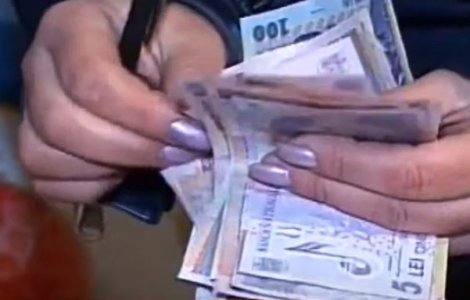 Plata ratelor ar putea fi din nou amânată. Avertismentele economiștilor