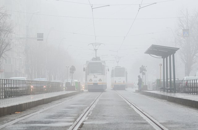Infotrafic: Ceață pe mai multe artere din țară, în această dimineață