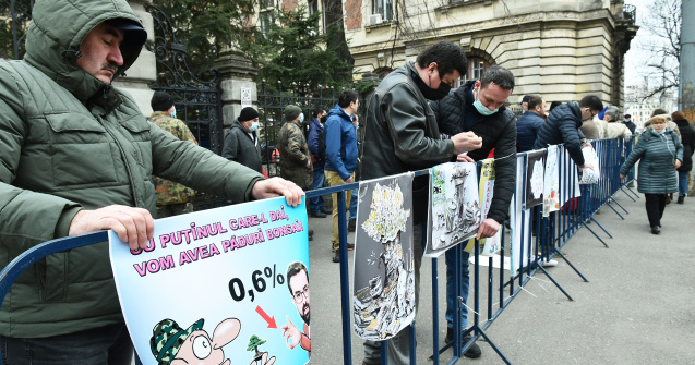 Federaţia Proprietarilor de Păduri şi Păşuni protestează la Min. Agriculturii