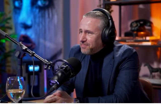 Laurențiu Reghecampf a spus și partea lui de poveste! Declarații neașteptate despre Anamaria Prodan: „Ai semnat vreun contract în care să te pozezi goală în oglindă?”