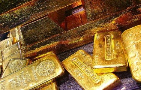 Pretul aurului, in crestere cu 2% din cauza crizei din Ucraina