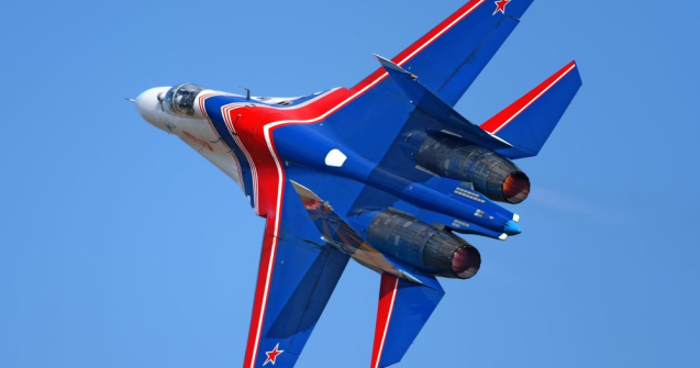 Un avion militar Suhoi 27 din Ucraina a aterizat în regim de urgenţă la Bacău