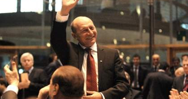 Basescu: Nu trebuie sa crestem nivelul de indatorare doar pentru consum