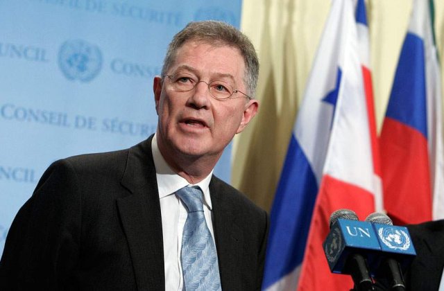 Emisarul special ONU in Crimeea, Robert Serry, revine la Kiev