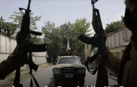 Talibanii îndeamnă la pace după masacrul din Afganistan. Gruparea militantă vrea ca Rusia și Ucraina să „rezolve criza prin mijloace pașnice”