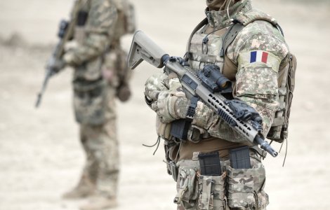 Franța va trimite 500 de militari cu vehicule de luptă în România pentru a oferi un sprijin