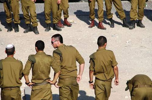 Armata israeliana a pus capat exercitiului din Romania