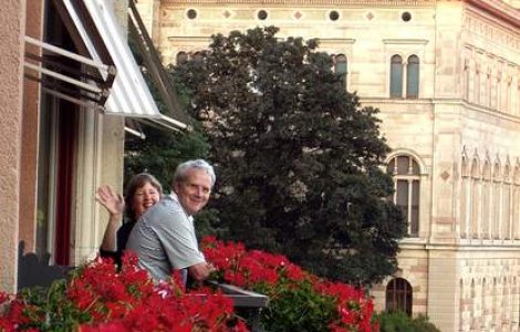 Un cuplu a cazut de la balcon, in timp ce facea sex
