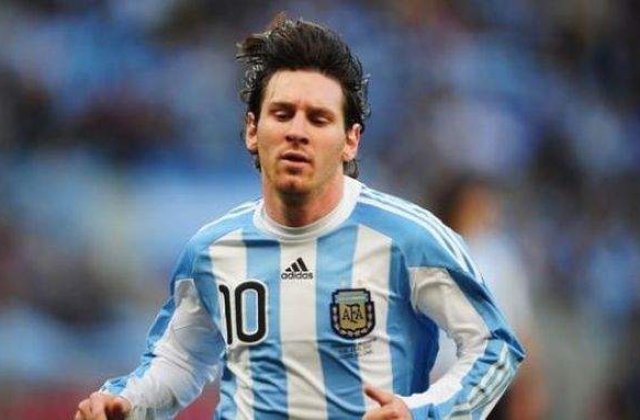 Messi: Terenul in stare proasta ne-a tras inapoi