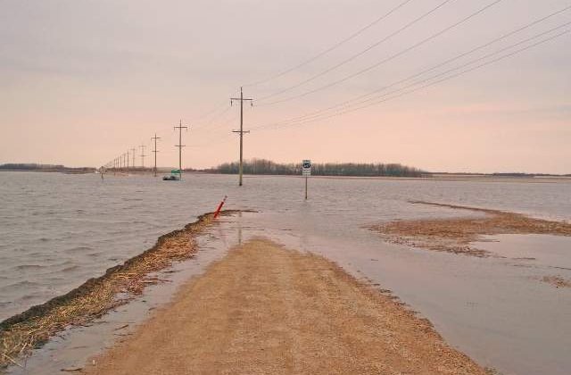 Cod galben de inundatii in noua judete