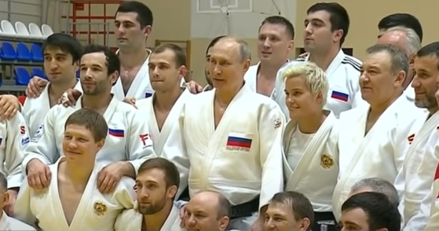 Federaţia Internaţională de Judo i-a retras titlul de preşedinte de onoare şi ambasador lui Vladimir Putin