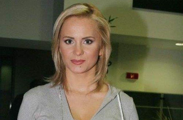 Paula Chirila si-a salvat fiica de la moarte in biserica