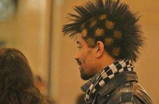 Ce ii displace lui Ahmadinejad?