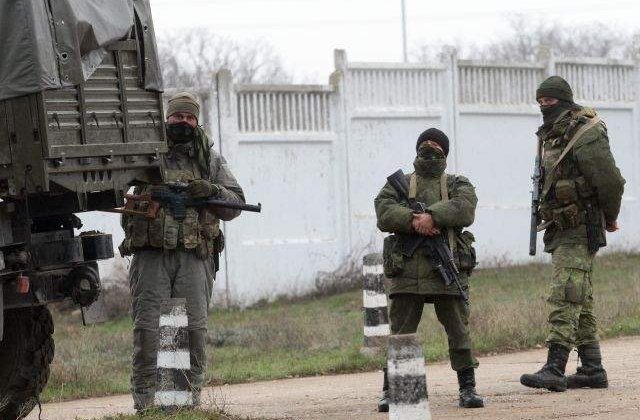 Militanti prorusi au patruns intr-o baza ucraineana din Sevastopol