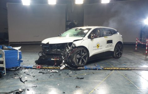 Primele rezultate Euro NCAP din 2022: 5 stele pentru Renault Megane electric și Volkswagen Polo facelift