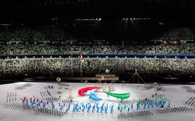 Sportivii din Rusia și...