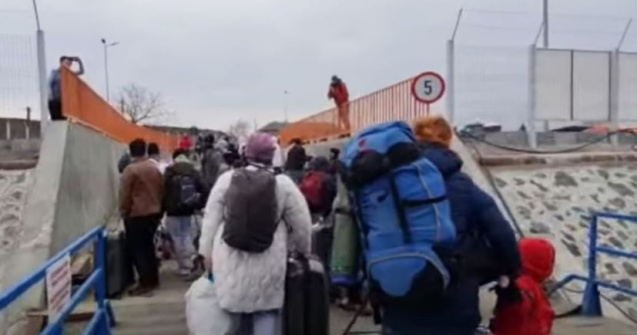 Bani mai mulți pentru refugiați. Cât oferă statul român fiecărui solicitant de azil