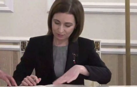 VIDEO Maia Sandu a semnat cererea de aderare a Republicii Moldova la UE. Documentul urmează să fi expediat liderilor instituției europene