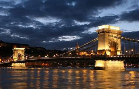 OSCE, "cu lupa" pe presa din Ungaria