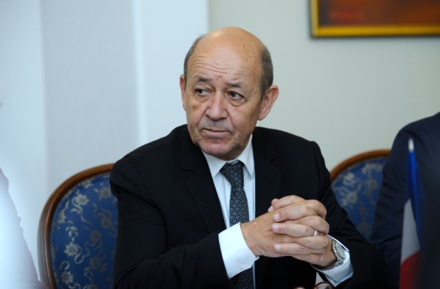 (Franța) Ministrul de externe Le Drian: „Cred că Ucraina va câștiga” 