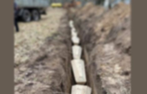 Fost jurnalist din Kiev: Ucrainenii uciși de ruși în Cernihiv, îngropați în tranșee