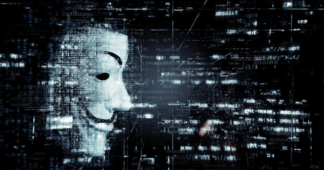 VIDEO Gruparea Anonymous susține că a spart mai multe canale TV din Rusia pentru a transmite imagini cu invazia din Ucraina