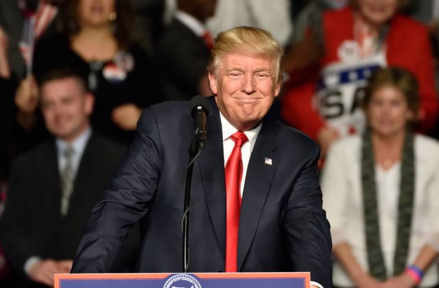 Trump a sugerat că SUA ar trebui să atace Rusia utiliz&acirc;nd steagul Chinei pentru a porni un război &icirc;ntre cele două state