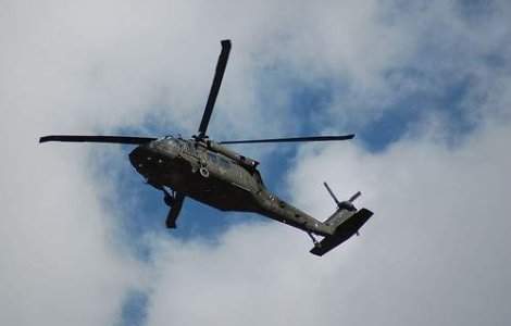 Doua elicoptere militare au aterizat de urgenta in Arges