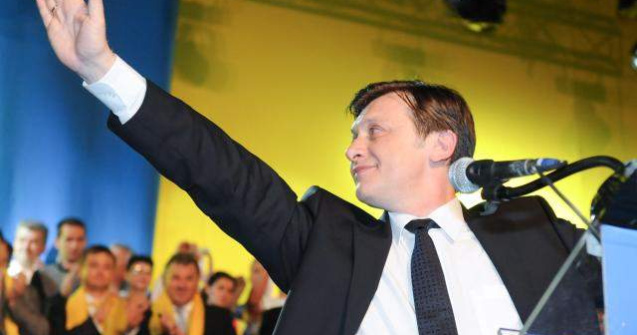 Disperarea opozitiei: PNL voteaza orice motiune de cenzura