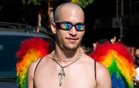 Eu sunt ca voi: Ce simte un gay... in lumea asta?