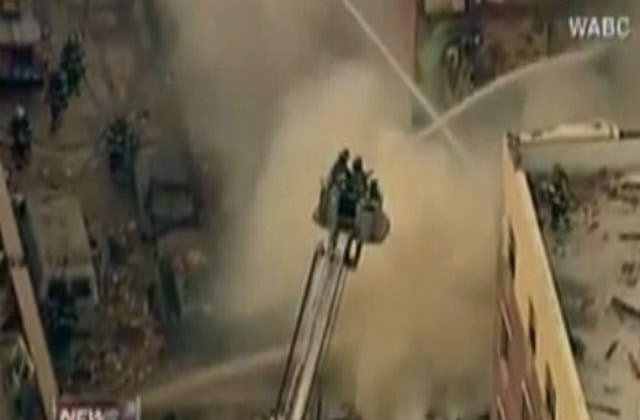 Cladirile prabusite la New York: Cel putin patru morti si 63 de raniti