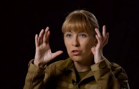 Olena Bilozerska, lunetista letală a Ucrainei: „Mor soldaţi şi civili, armata noastră ne protejează”