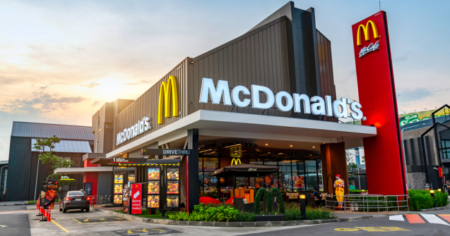 McDonald`s, Starbucks și alte multinaționale americane se retrag din Rusia