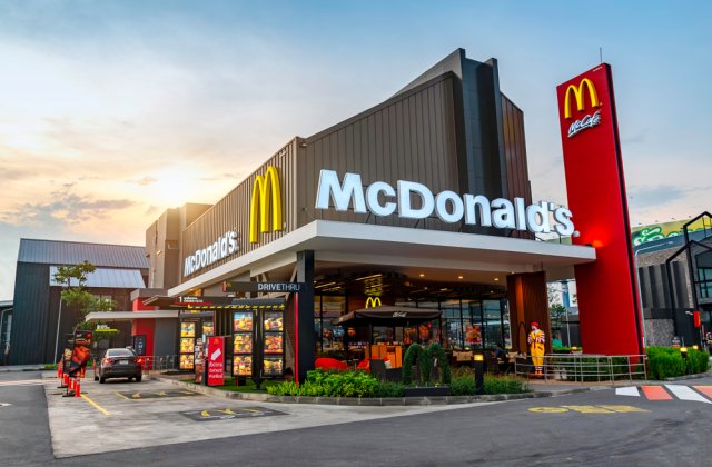 McDonald`s, Starbucks și alte multinaționale americane se retrag din Rusia