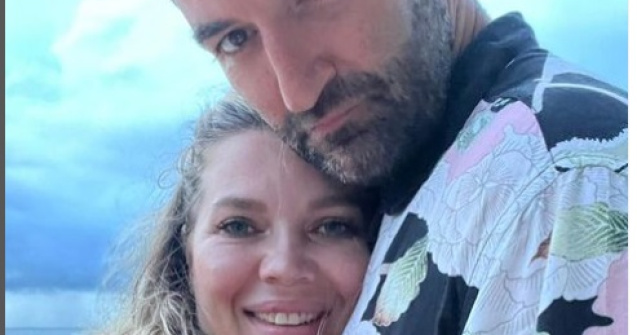 Josephine împlinește astăzi un an! Ce mesaj a transmis Smiley în mediul online de ziua fiicei sale