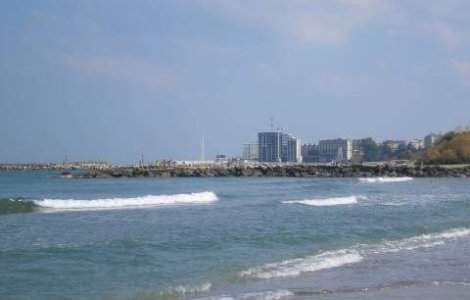 Hotelierii din Mamaia: Enel intrerupe periodic curentul