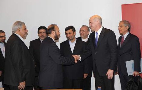 Ahmadinejad, vizat de un atentat?