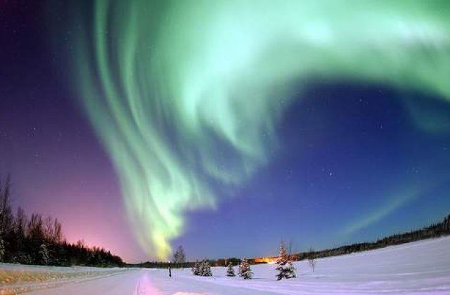 Aurora boreala a putut fi observata miercuri noapte