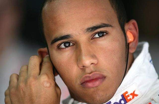 Hamilton, in pole position la MP al Australiei