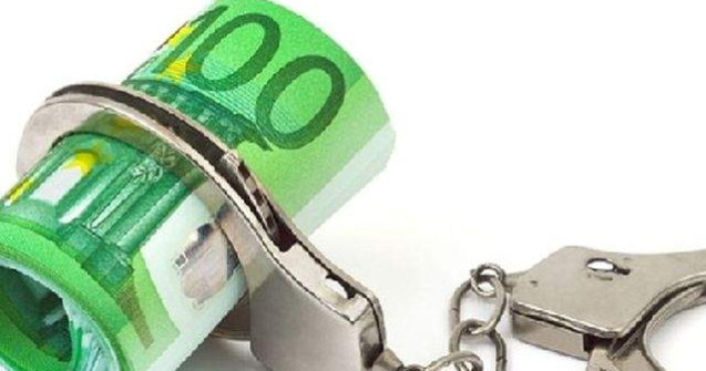 Rusii retrag miliarde de dolari din bancile occidentale