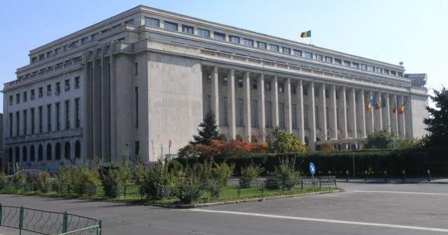 Statul ofera peste 170 de posturi de stagiar la Guvern