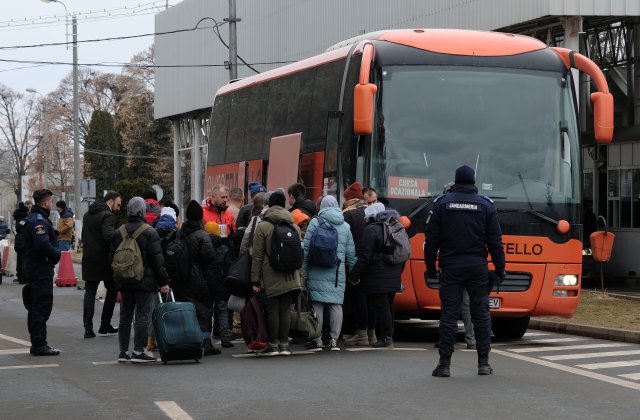 Guvernul ucrainean a anunţat că va deschide noi culoare umanitare pentru evacuarea civililor