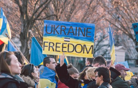 Ucrainenii din orașele distruse de ruși, mărturisiri despre chinul prin care au trecut: „Casele şterse de pe faţa pământului”