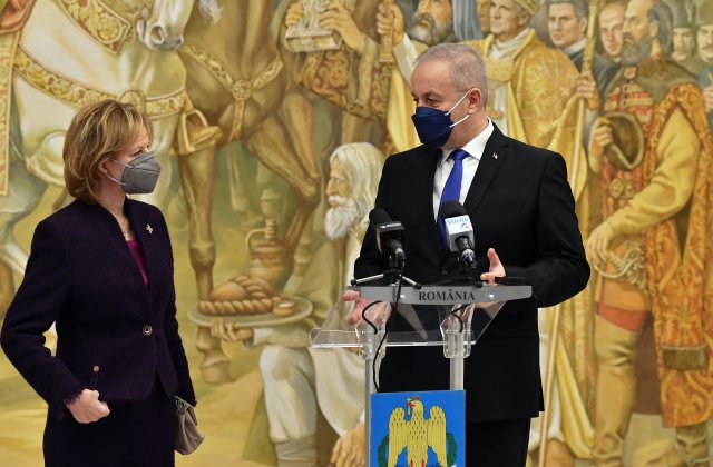 Vasile D&icirc;ncu, discuţie telefonică cu secretarul american al Apărării, Lloyd J. Austin III