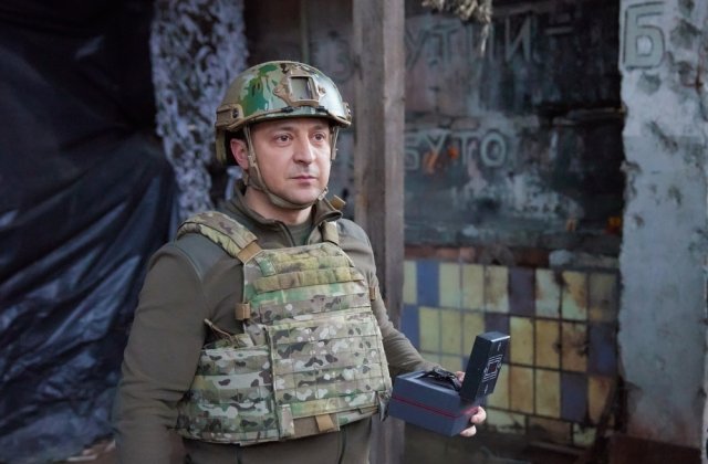 Premierul Naftali Bennett l-a sfătuit pe Zelenski să se predea. Ce a răspuns președintele Ucrainei