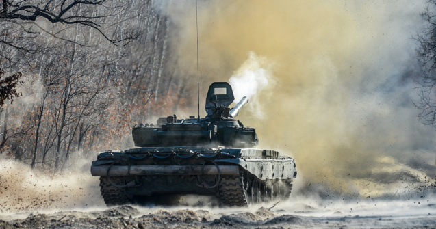 Un tren de pasageri care trebuia să evacueze refugiaţi ucraineni, atacat de ruși