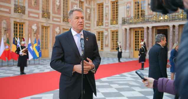 Klaus Iohannis a vorbit la telefon cu Volodimir Zelenski