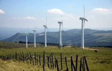 Dobrogea, salvata de la "moarte" de energie eoliana