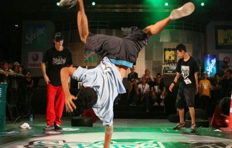  Video  Cum se facea breakdance in anii `40